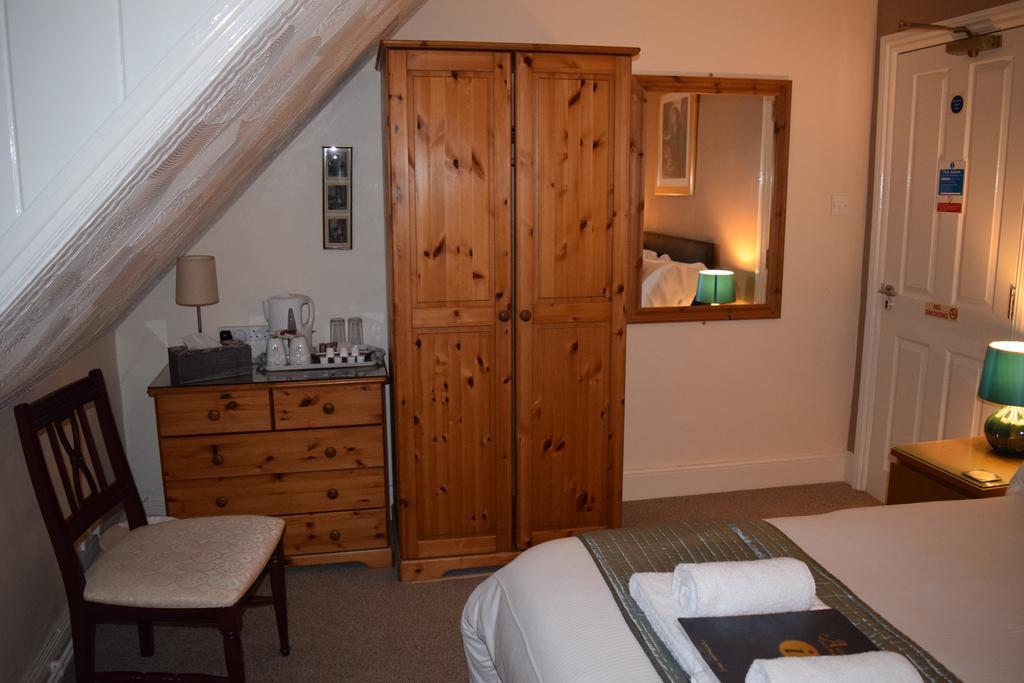 St Aubyn'S Guest House 布里奇沃特 外观 照片